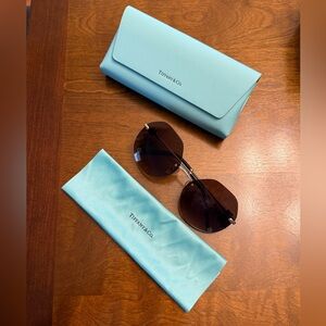 Tiffany & Co. Sunglasses with Aqua Case